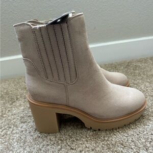 Brand new women’s boots